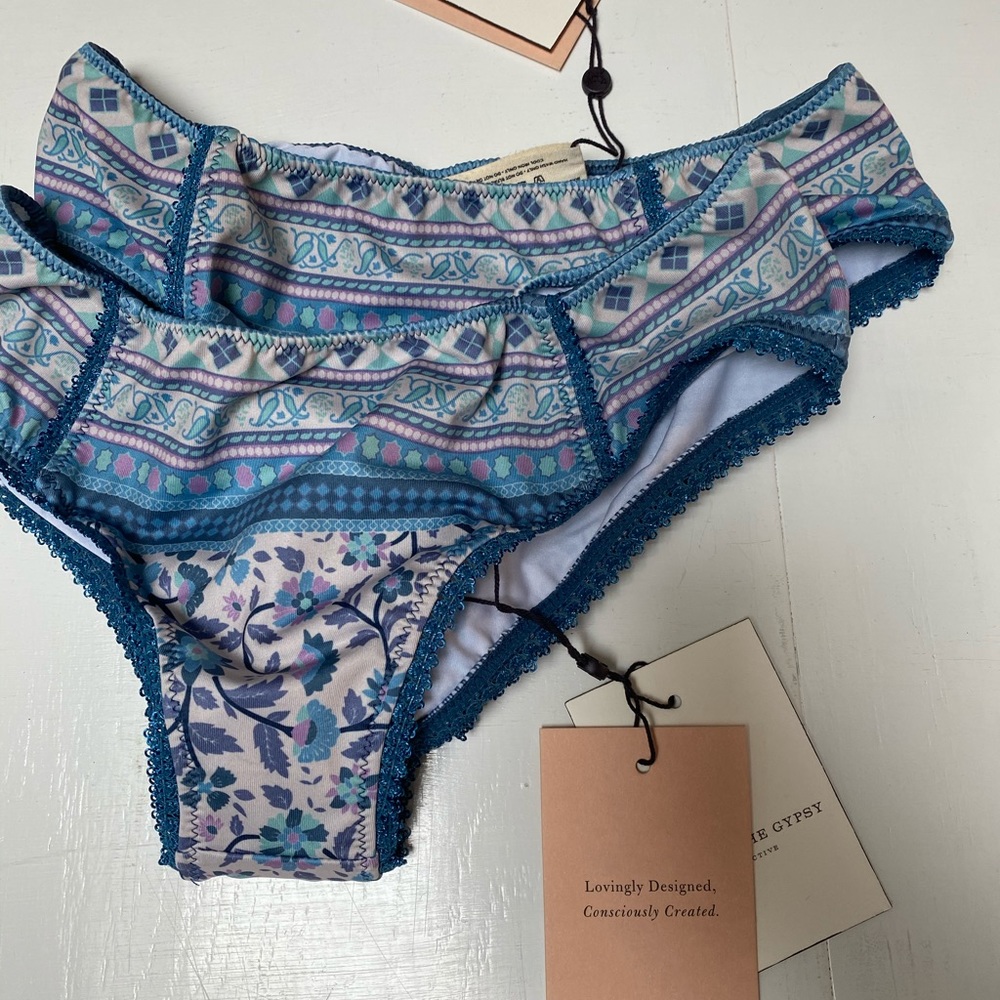 Spell & The Gypsy Dahlia Bloomers BNWT